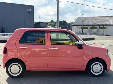Daihatsu Mira Tocot