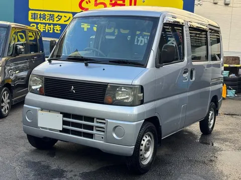 Mitsubishi Minicab Van
