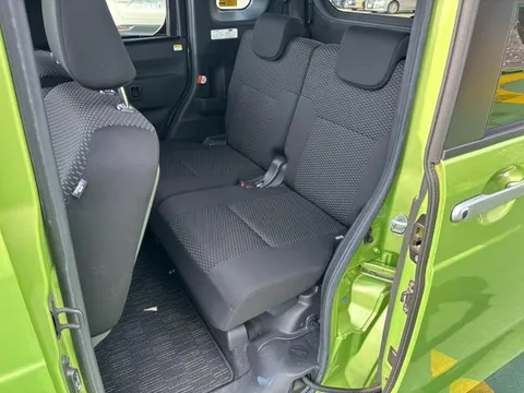 Toyota Pixis Mega