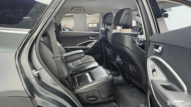 Hyundai Grand Santa Fe (Maxcruz)