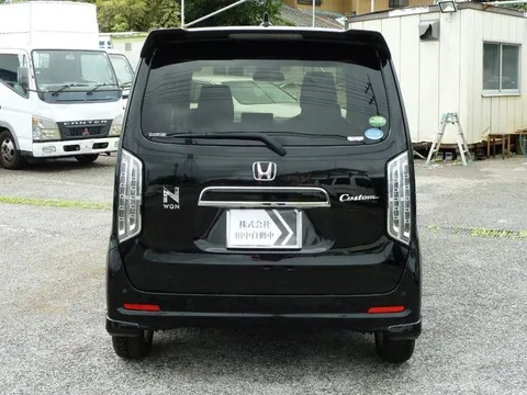 Honda N-WGN Custom