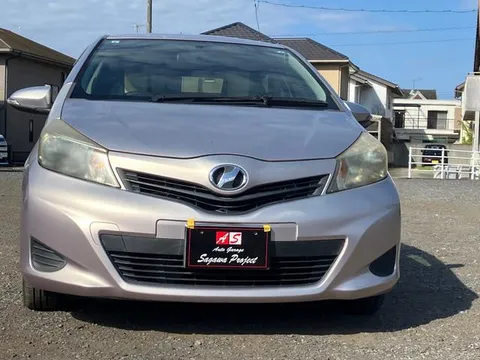 Toyota Yaris (Vitz)