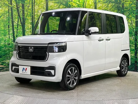 Honda N-BOX Custom