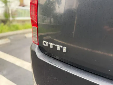 Nissan Otti