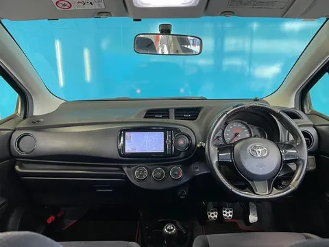 Toyota Yaris (Vitz)