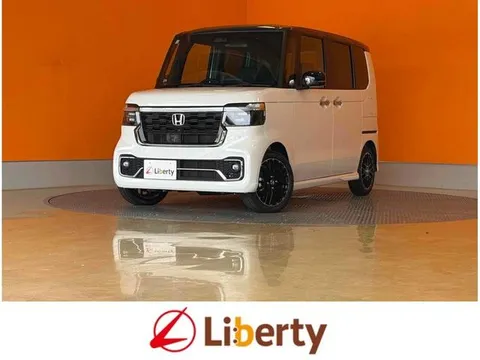 Honda N-BOX Custom