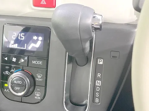 Daihatsu Mira Tocot