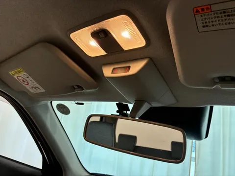 Daihatsu Mira Tocot