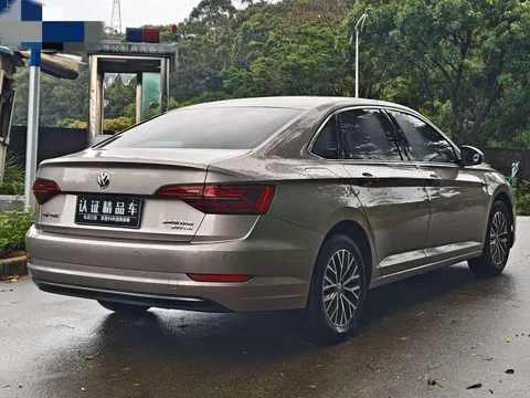 Volkswagen Sagitar