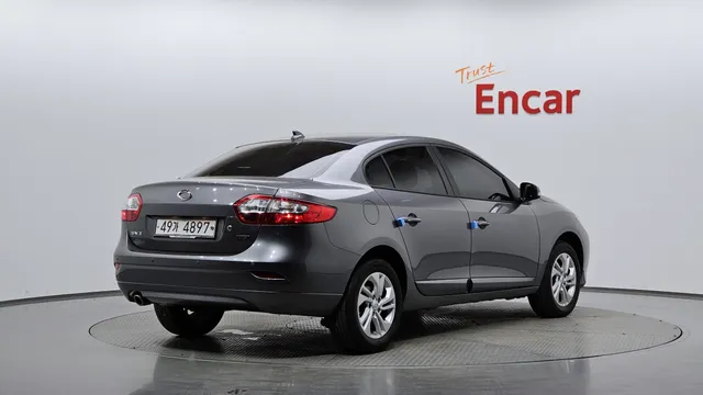 Renault SM3