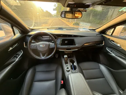 Cadillac XT4