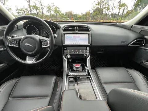 Jaguar XEL