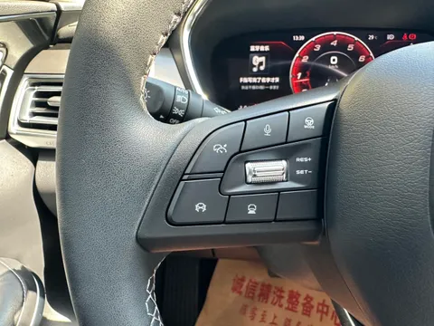 Changan Raeton CC