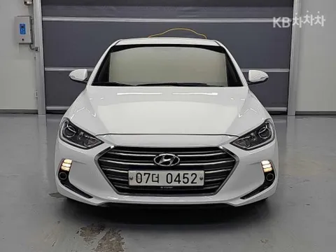 Hyundai Elantra (Avante)