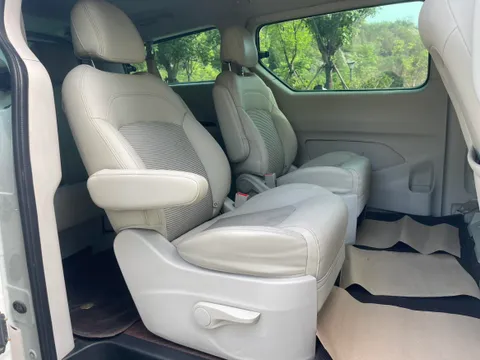 Maxus G10