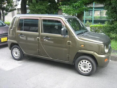 Daihatsu Naked