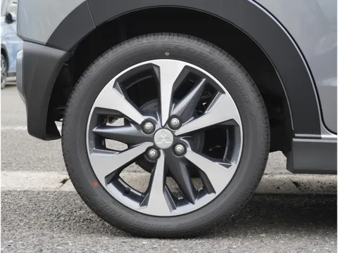 Mitsubishi eK X