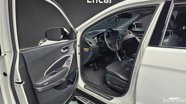 Hyundai Grand Santa Fe (Maxcruz)