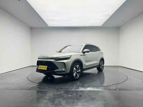 BAIC X7