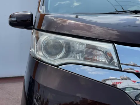 Mitsubishi eK Custom