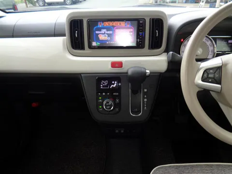 Daihatsu Mira Tocot
