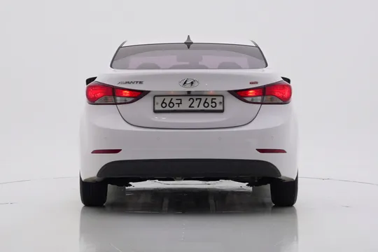 Hyundai Elantra (Avante)