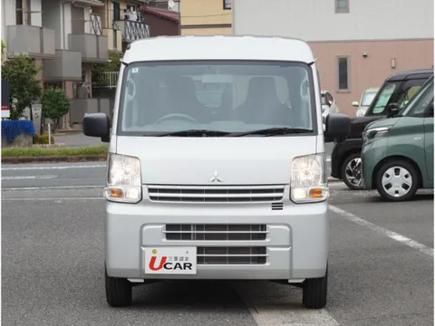 Mitsubishi Minicab Van