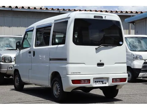 Mitsubishi Minicab Van