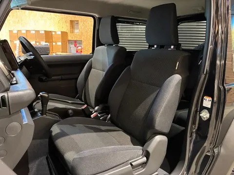 Suzuki Jimny Sierra