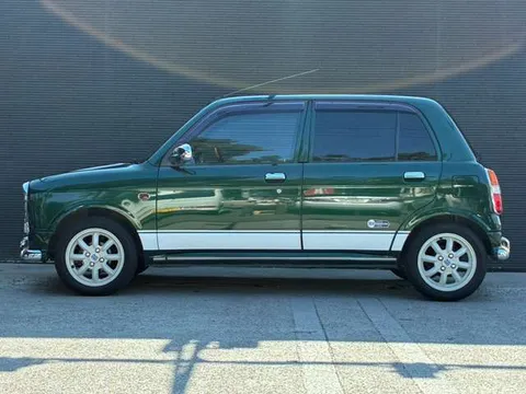 Daihatsu Mira Gino