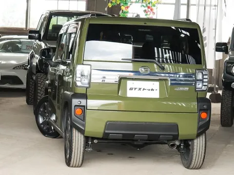 Daihatsu Taft