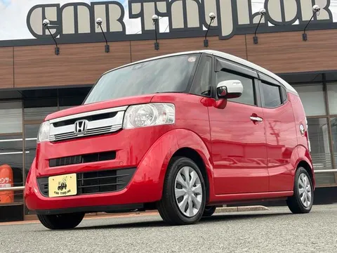 Honda N-BOX Slash