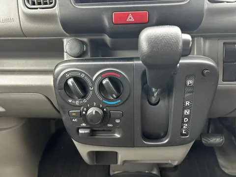 Nissan Clipper