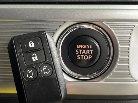 Suzuki Spacia Gear