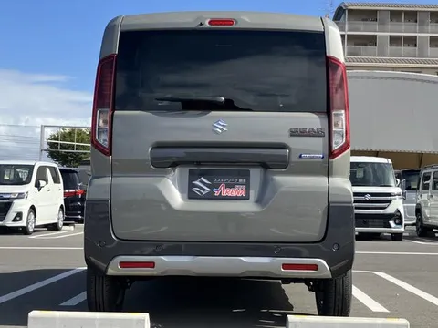 Suzuki Spacia Gear