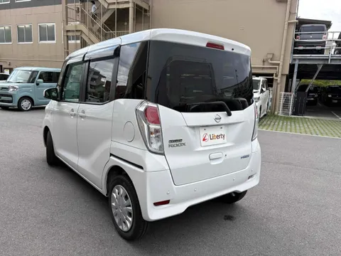 Nissan Dayz Roox