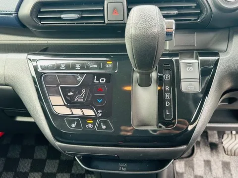 Mitsubishi eK X