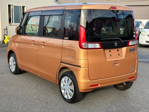 Suzuki Spacia