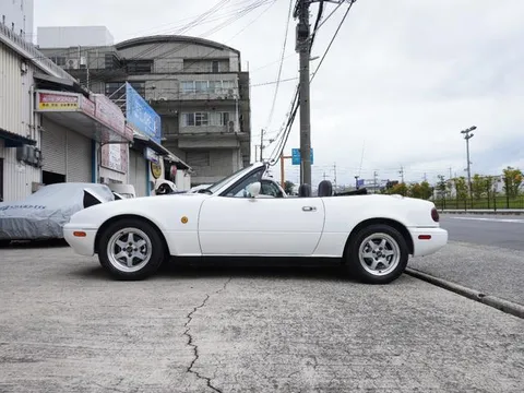 Mazda Eunos Roadster