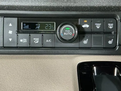 Honda N-BOX Joy