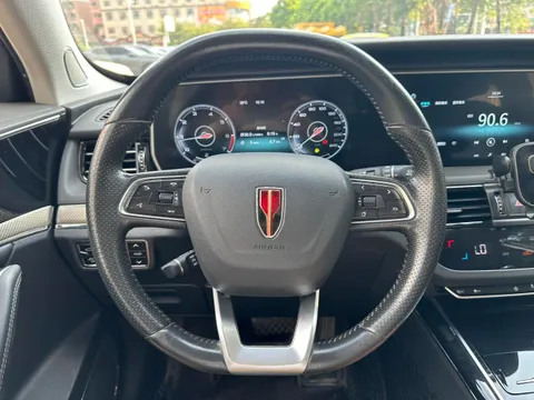 Hongqi HS5