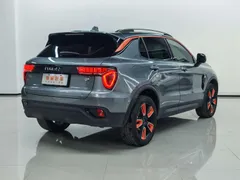 Lynk & Co 01