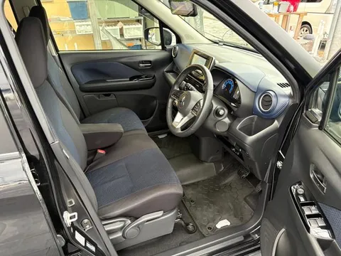 Mitsubishi eK X