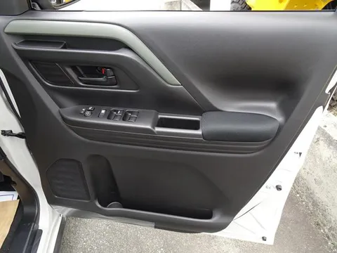 Suzuki Spacia Gear