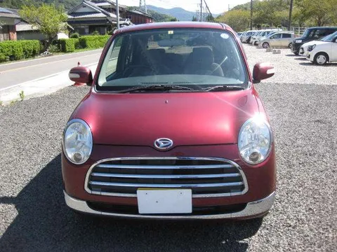Daihatsu Mira Gino