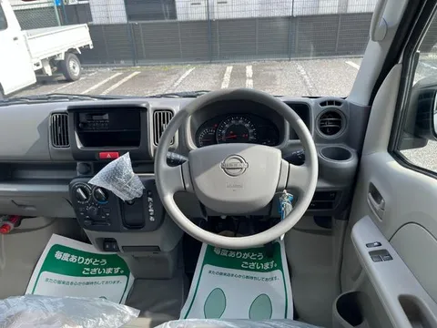 Nissan Clipper