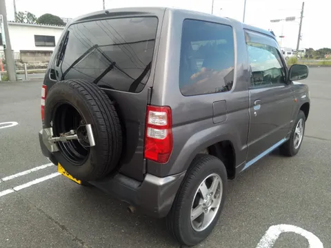 Nissan KIX