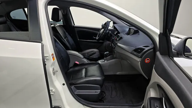 Renault SM3