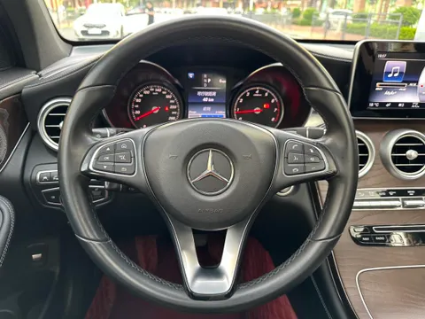 Mercedes-Benz Mercedes-Benz GLC