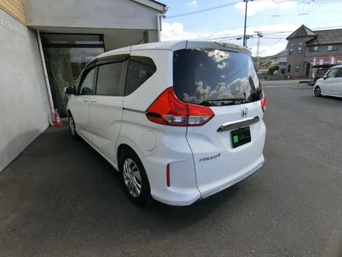 Honda Freed Plus